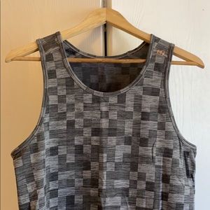 Men’s Grey Graphic Lululemon tank top